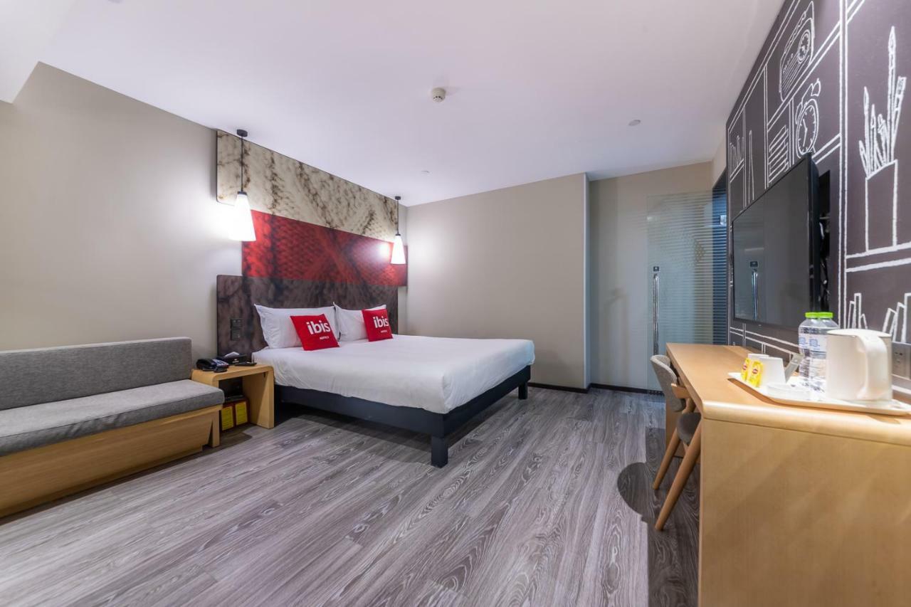 Ibis Chongqing Jiefangbei Pedestrian Street Hotel Экстерьер фото