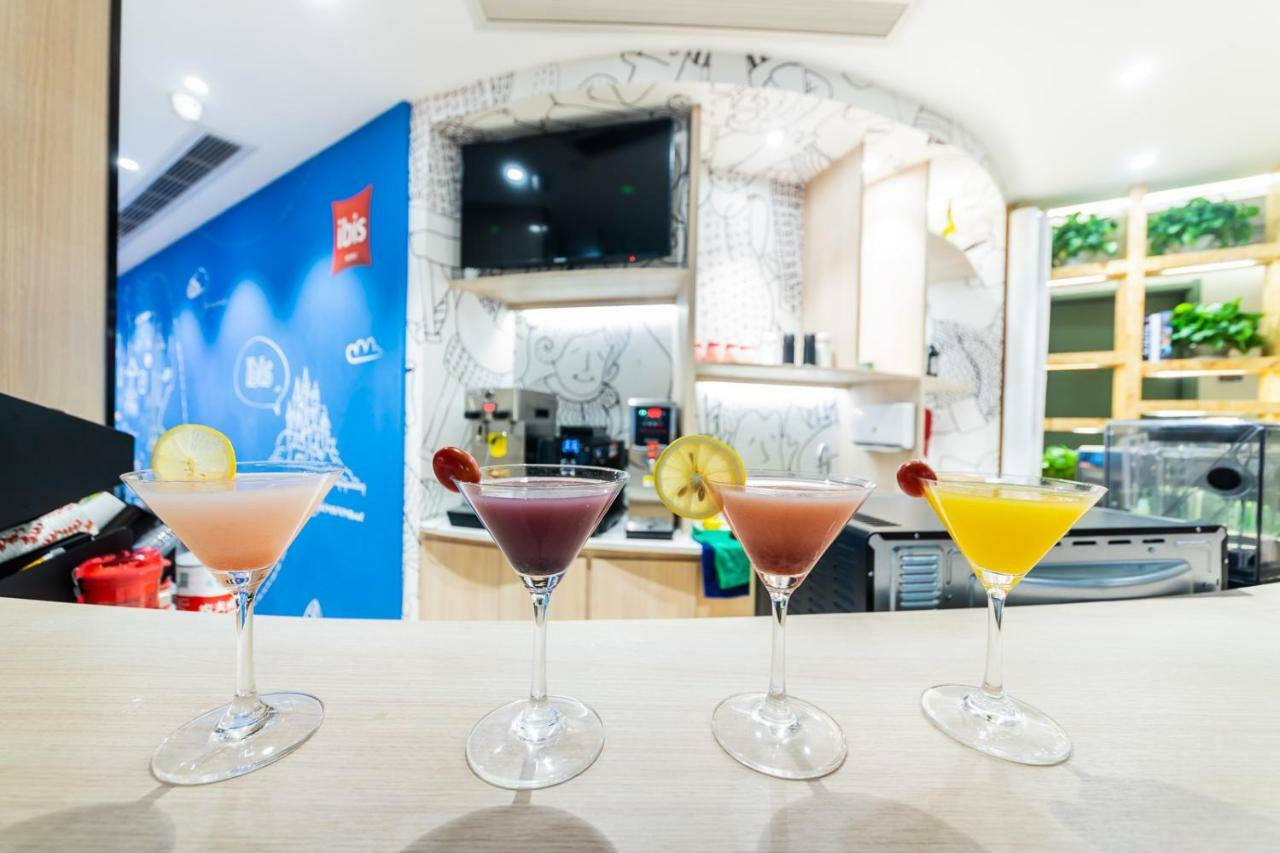 Ibis Chongqing Jiefangbei Pedestrian Street Hotel Экстерьер фото