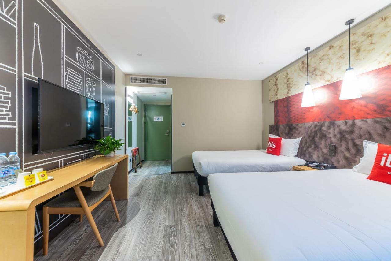Ibis Chongqing Jiefangbei Pedestrian Street Hotel Экстерьер фото