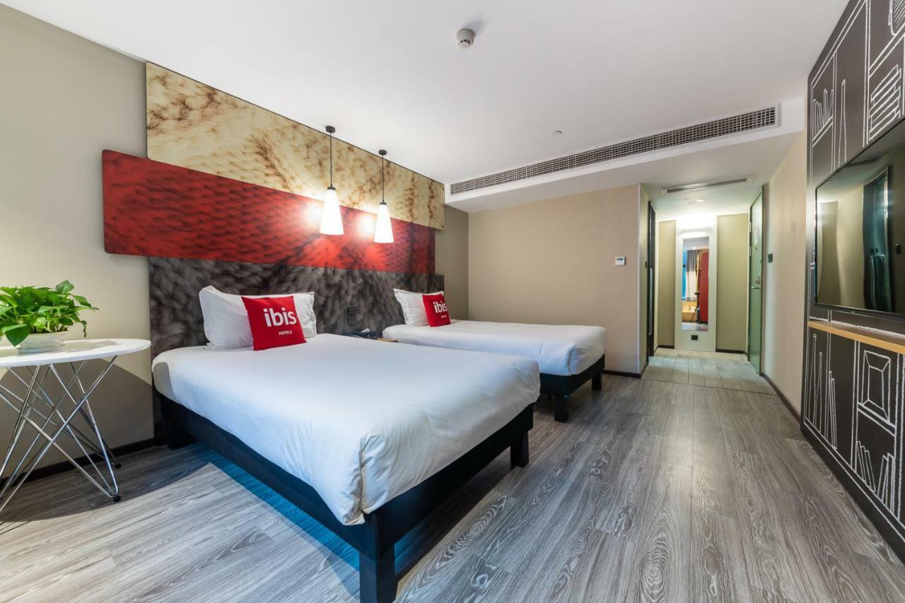Ibis Chongqing Jiefangbei Pedestrian Street Hotel Экстерьер фото