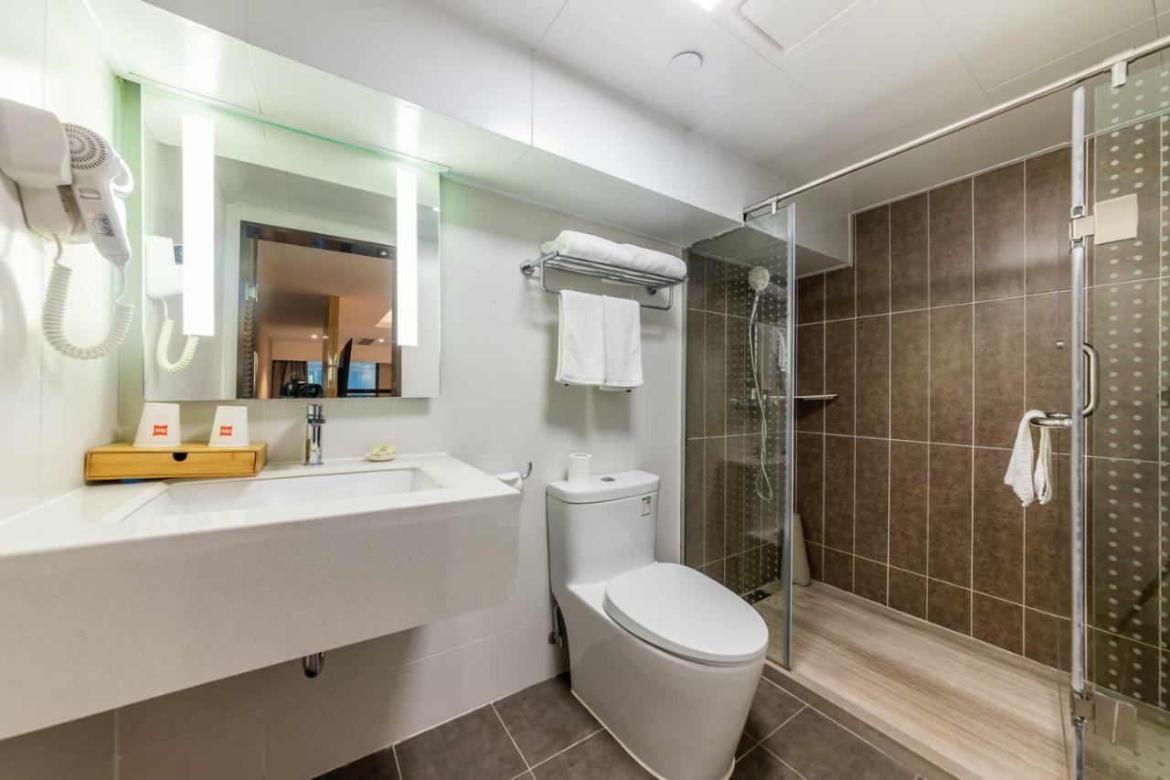 Ibis Chongqing Jiefangbei Pedestrian Street Hotel Экстерьер фото