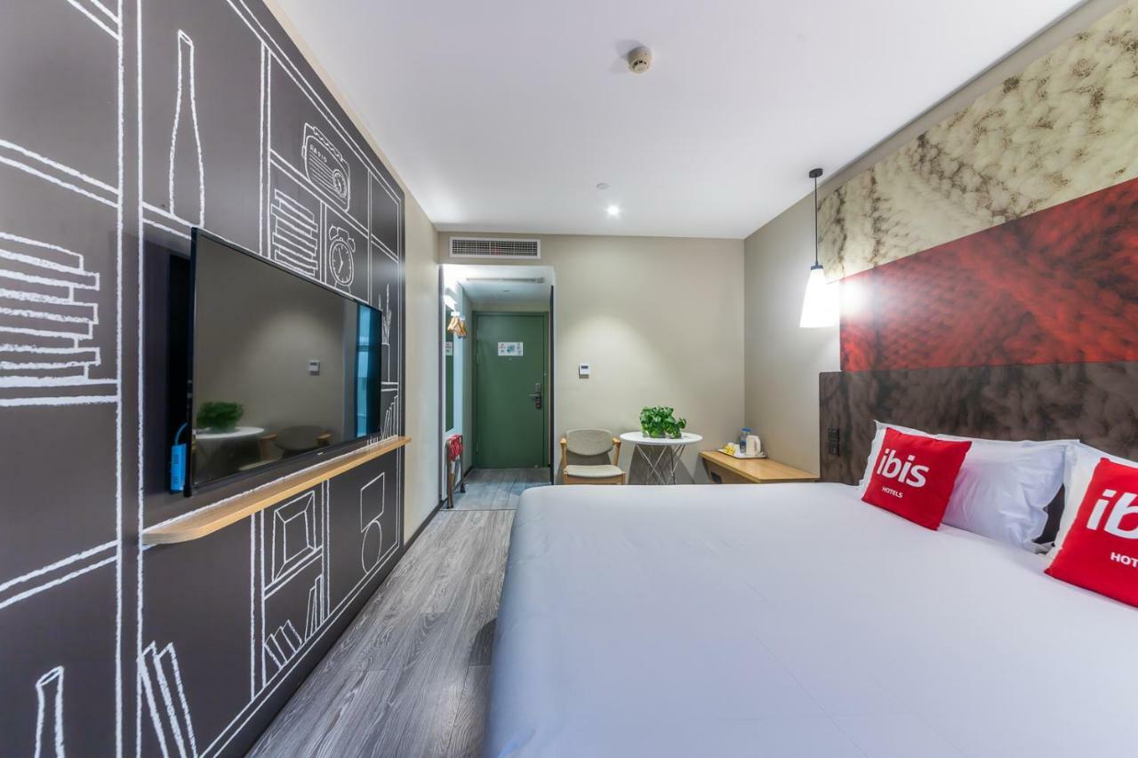 Ibis Chongqing Jiefangbei Pedestrian Street Hotel Экстерьер фото
