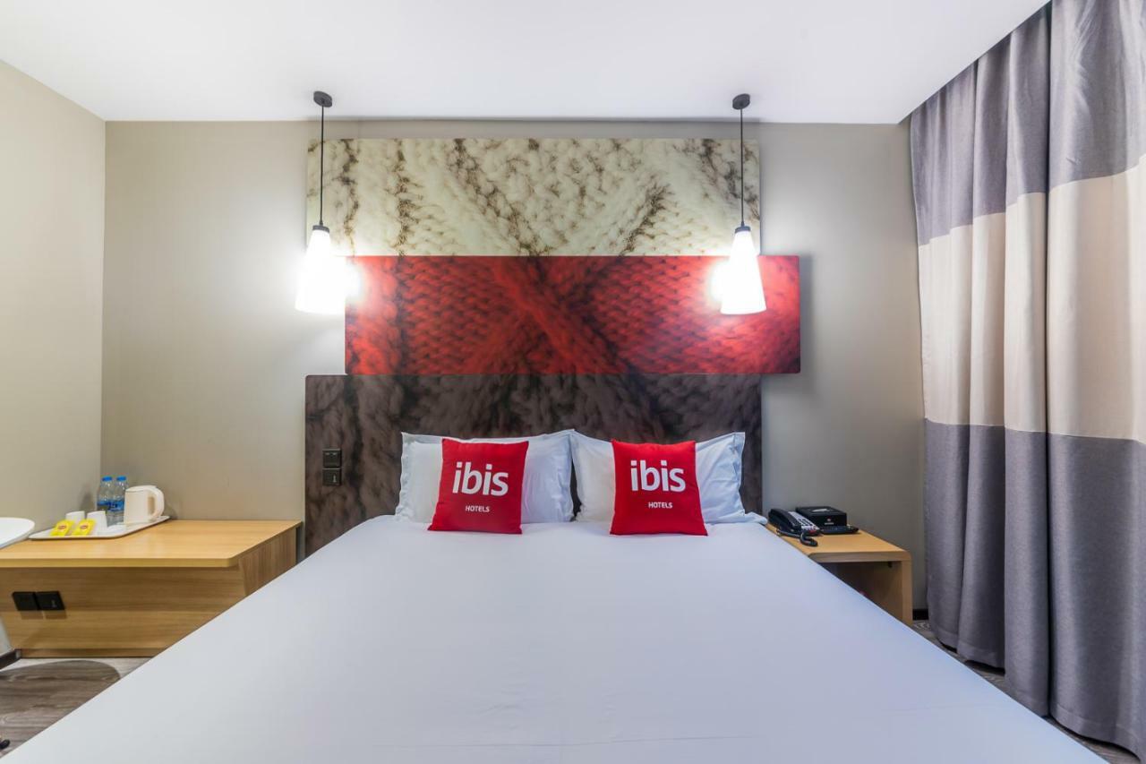 Ibis Chongqing Jiefangbei Pedestrian Street Hotel Экстерьер фото
